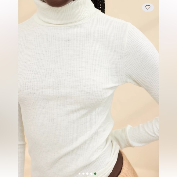 Aerie Essential Turtleneck Layering T-Shirt in Soft Muslin Size Small NWOT - Picture 3 of 6